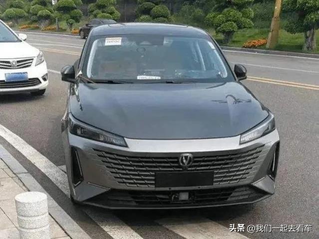 长安轿车新款车2022？长安全新车型UNI-V