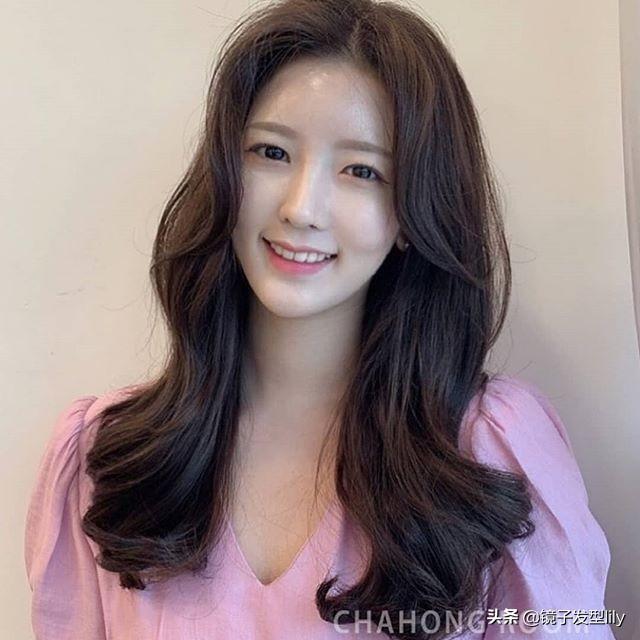 韩式发型图片女？最美大波浪发型19款