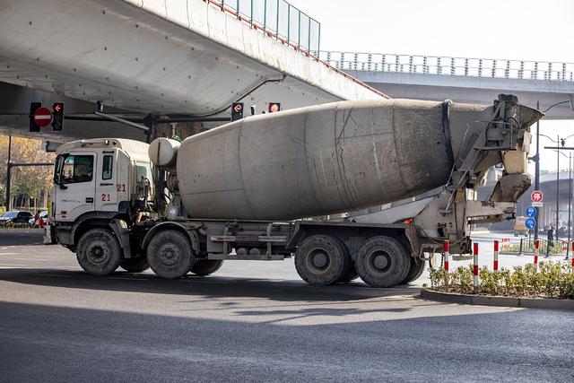 驾驶证b2可以开什么车型？b2可以开什么样的大车